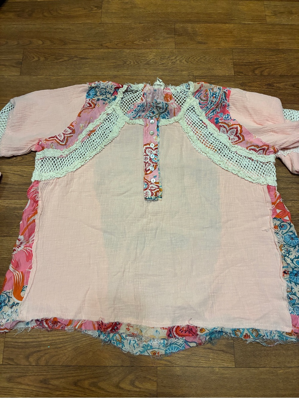 Women’s POL Pink Shirt Size Medium